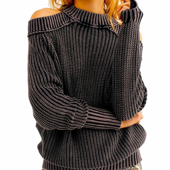⭐️BOGO FREE⭐️FREE PEOPLE "Half Moon" EUC Halter Sweater Grunge Distressed S - Picture 10 of 11